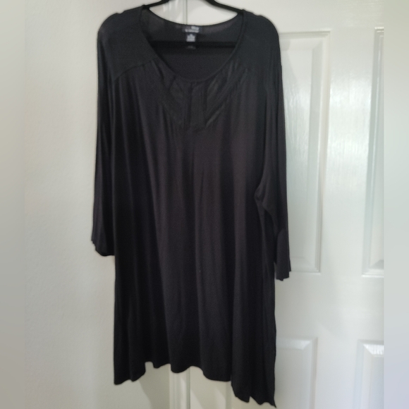 Catherines Anywear Stretch Knit Soft Tunic Blouse 26W/28W Long Plus Black Top - Picture 2 of 9